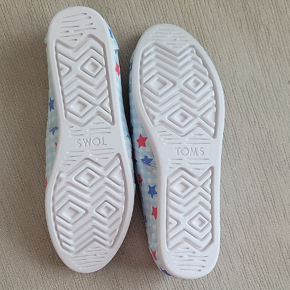 TOMS Kids' Star Print Shoes - Blue and Red new - Picture 5 of 5